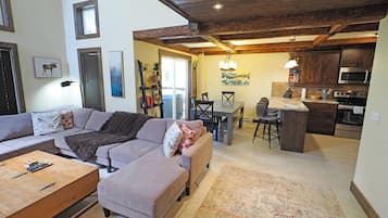 TV connectée, cheminée