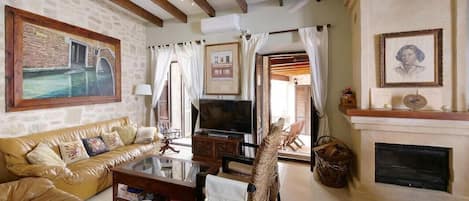 TV, fireplace, DVD player, stereo