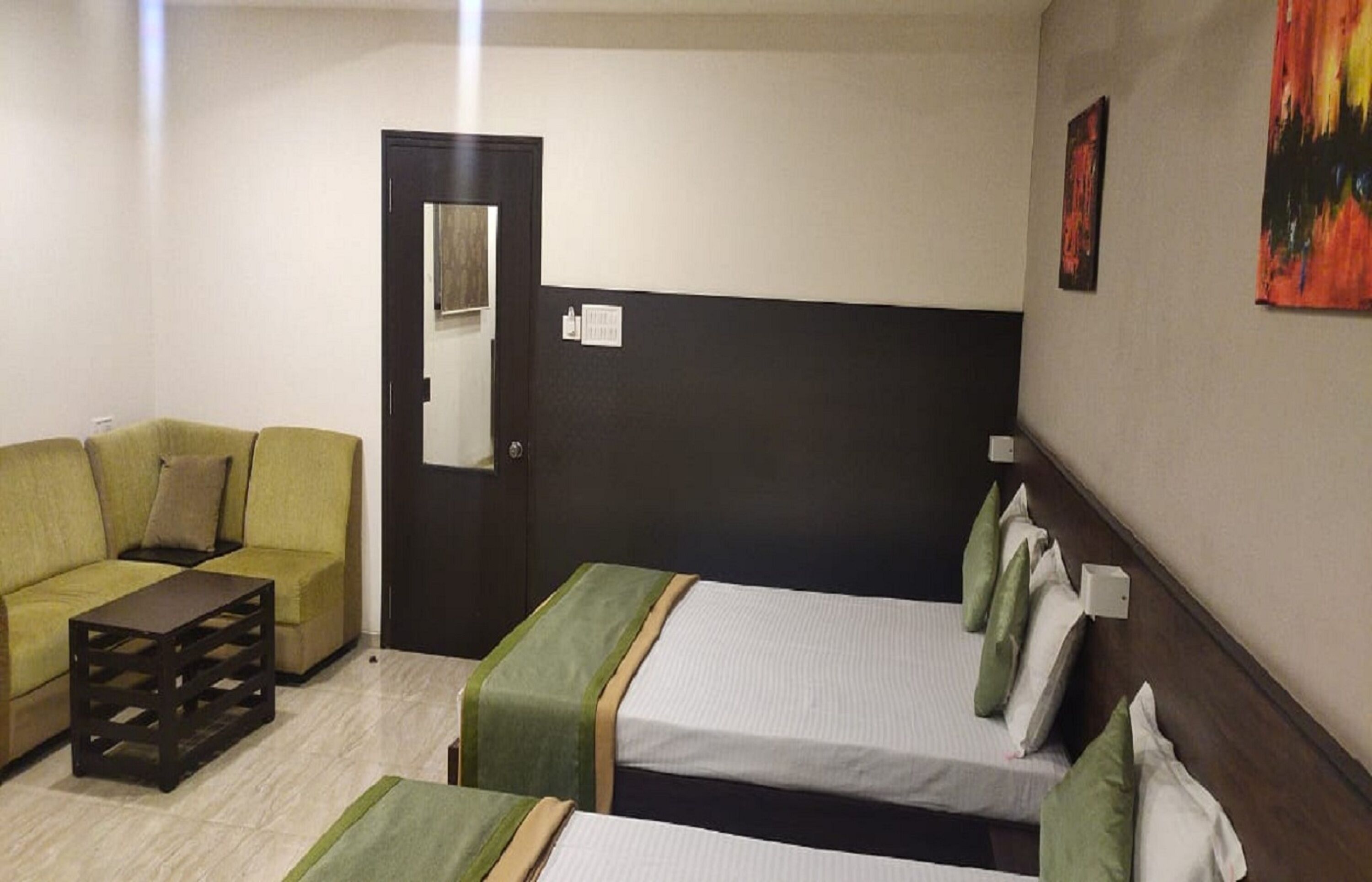 Foto - Hotel Grand Gaayatris