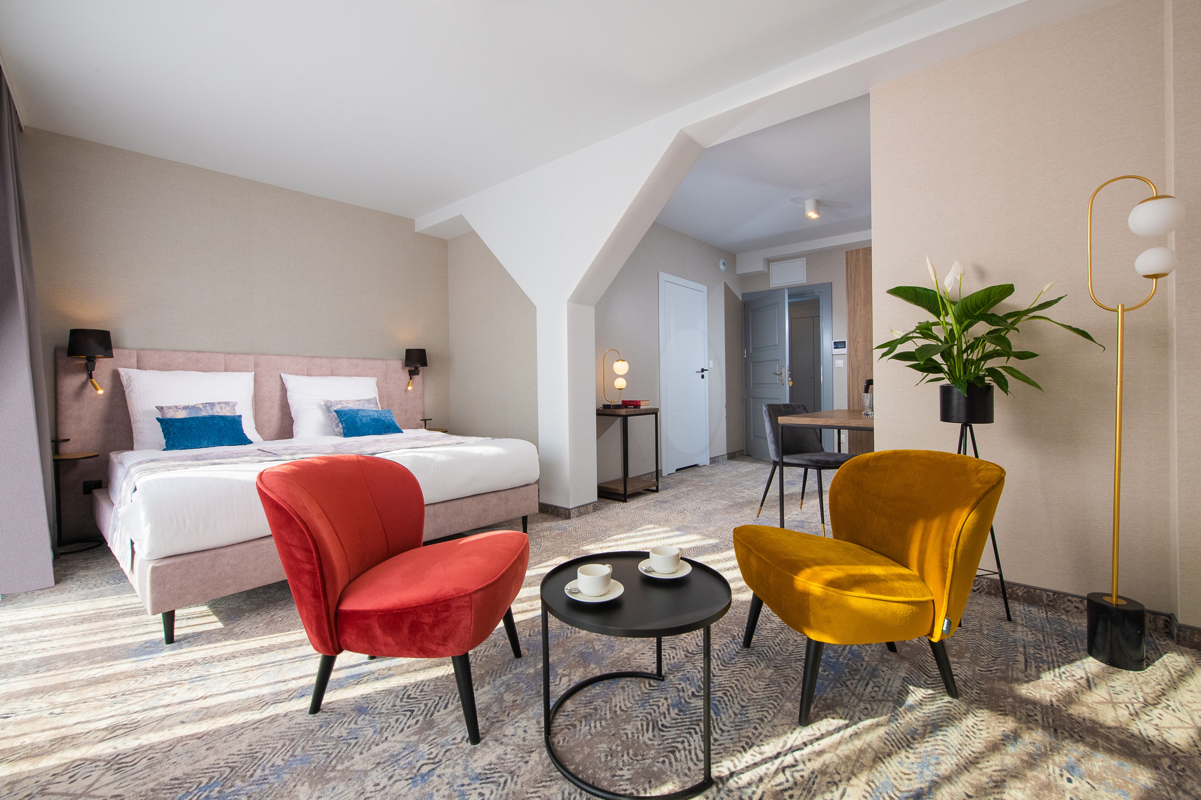 2 bedrooms, in-room safe, desk, laptop workspace