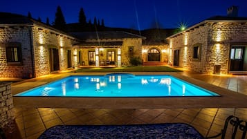 Udendørs pool