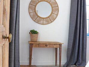 Interior - Bright house in the heart of Sap, garden and children's games (Sap-en-Auge)