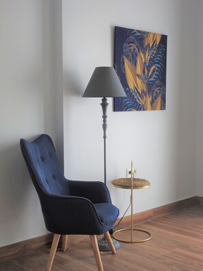 Superior Double Room, Private Bathroom, Garden View - Sandra Rooms (Alicante)