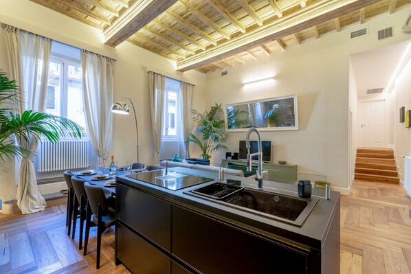 Fridge, microwave, oven, stovetop