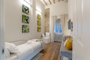 3 Schlafzimmer, Zimmersafe, Bügeleisen/Bügelbrett, Reisekinderbett