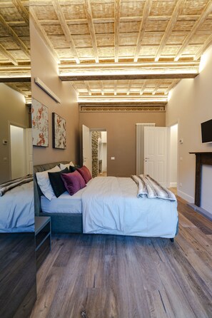 3 Schlafzimmer, Zimmersafe, Bügeleisen/Bügelbrett, Reisekinderbett