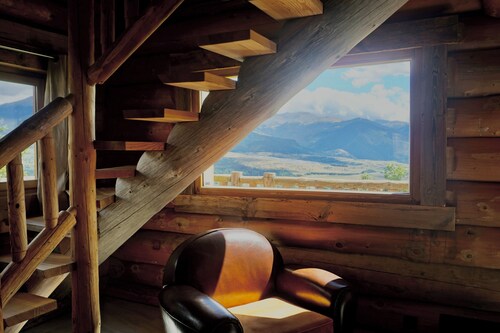 Les Prés Dorés with exceptional views