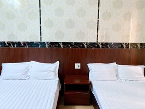 Escrivaninha, Wi-Fi de cortesia, roupa de cama