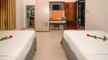 Kahden hengen superior-huone (kaksi sänkyä) | Työpöytä, silitysrauta/-lauta, ilmainen Wi-Fi, vuodevaatteet