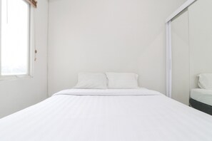 อพาร์ทเมนท์, 1 ห้องนอน | ตู้นิรภัยในห้องพัก, โต๊ะทำงาน, ผ้าปูที่นอน