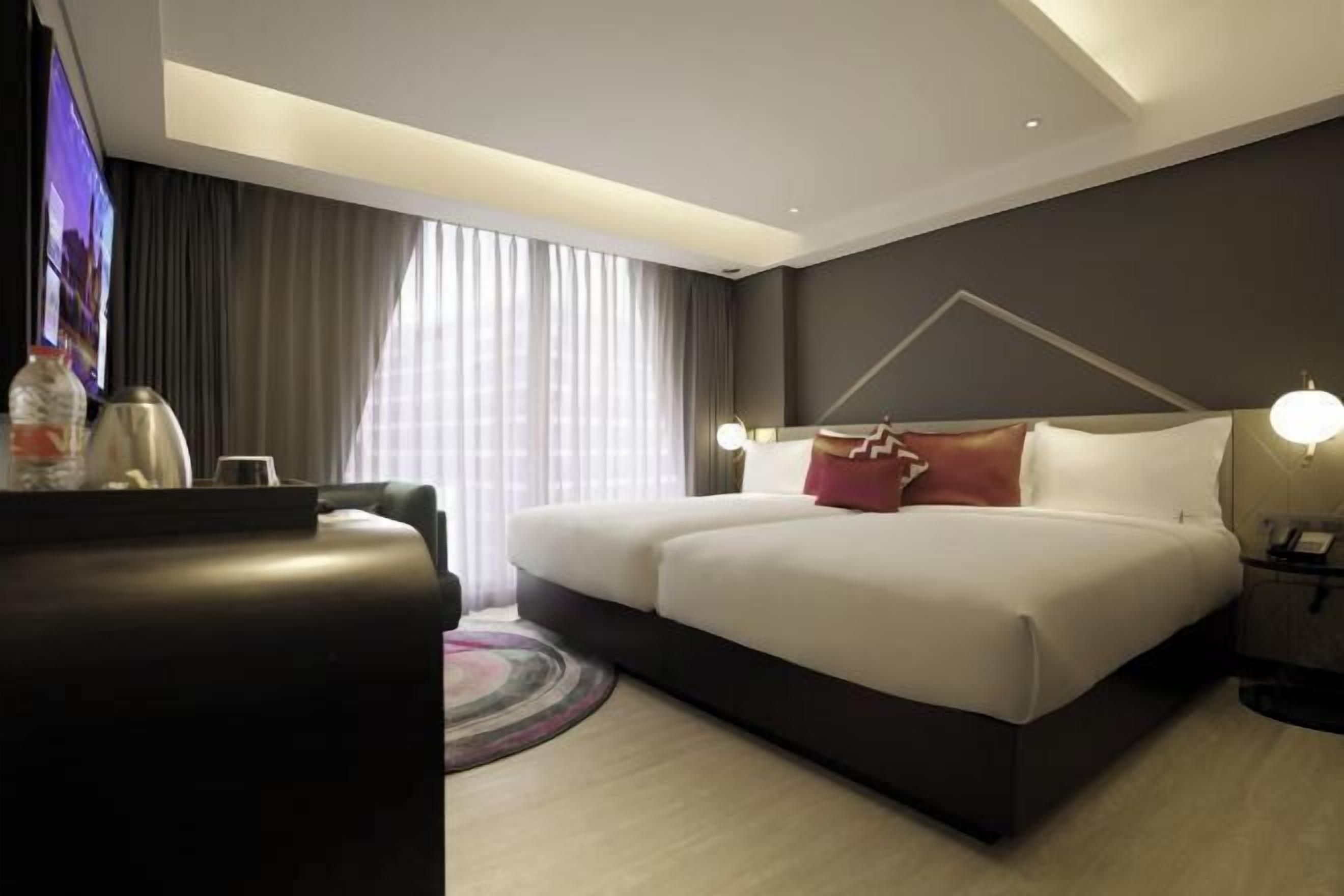 In-room safe, desk, soundproofing, iron/ironing board