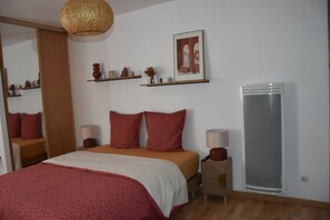 3 bedrooms, iron/ironing board, travel crib, free WiFi - Gîte la bassurelle 3 stars (Étaples)