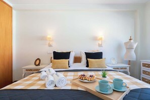 3 habitaciones, tabla de planchar con plancha, wifi y ropa de cama 