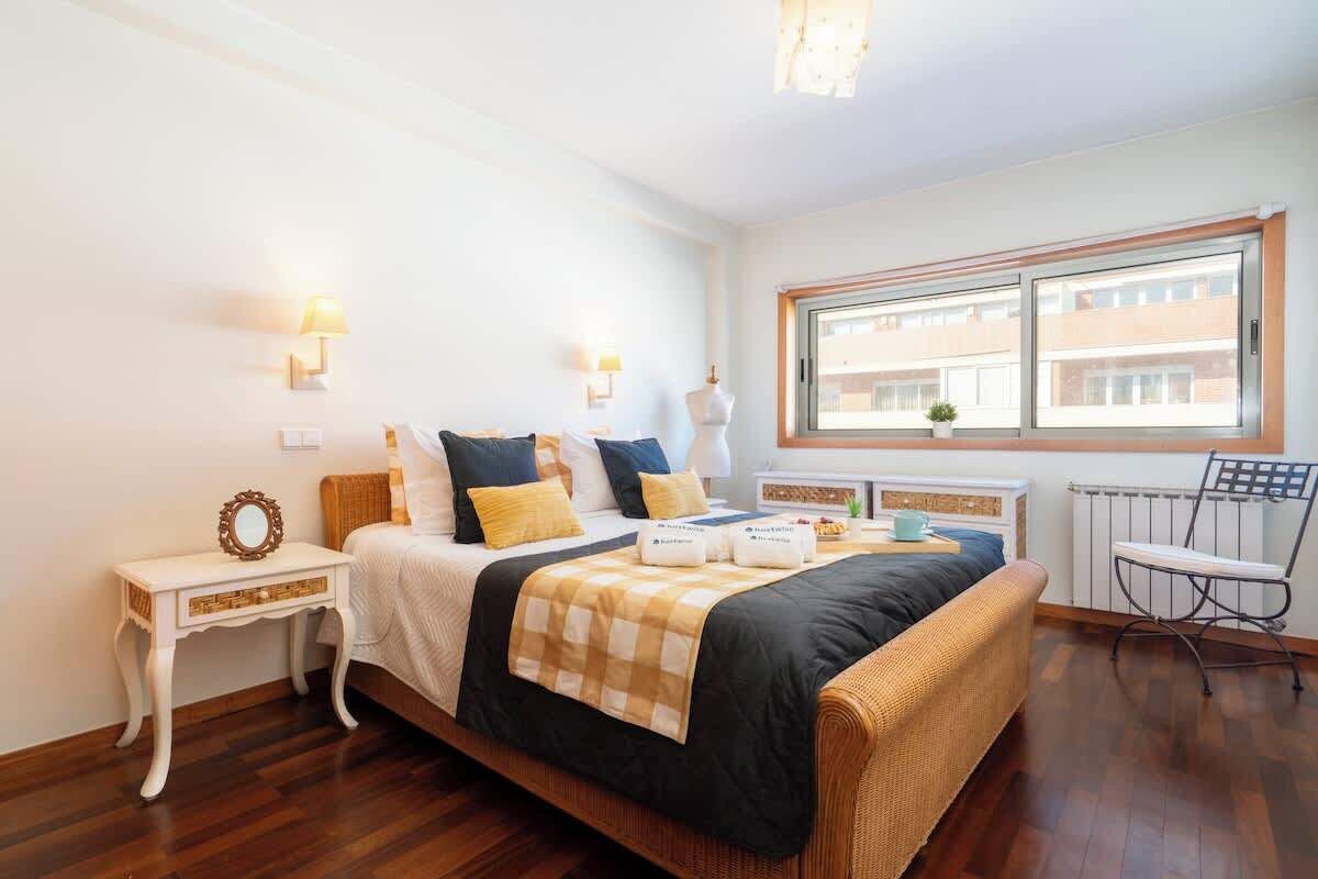 3 soverom, strykejern/-brett, wi-fi og sengetøy