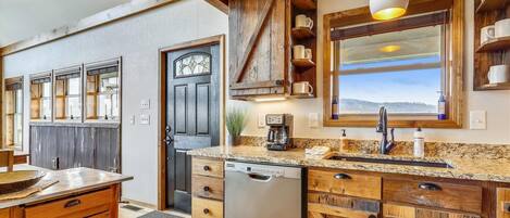 Fridge, microwave, dishwasher, coffee/tea maker