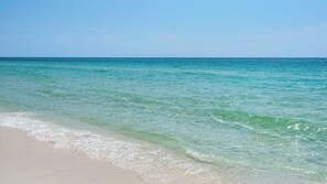 Beach nearby - NatureWalk, Luxurious Coastal Retreat w/ Amazing Amenities + Free Tickets! (Santa Rosa Beach)