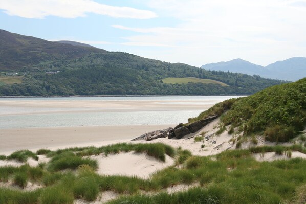 Beach nearby - Shepherd Moon - Sea View Cottage near NC500 (Talmine)