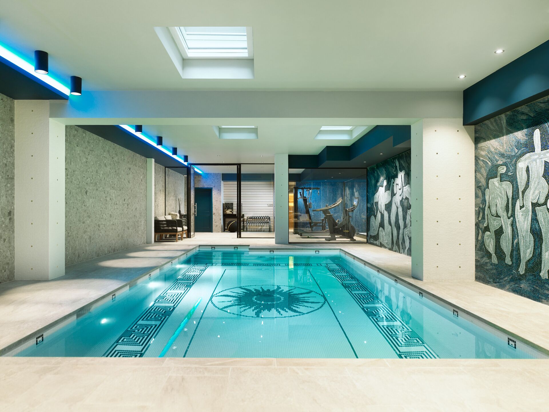 Indoor pool, pool loungers