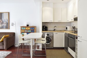 Refrigerador, microondas, horno y lavavajillas 