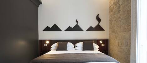 Classic Room, Balcony | In-room safe, soundproofing, free WiFi, bed sheets