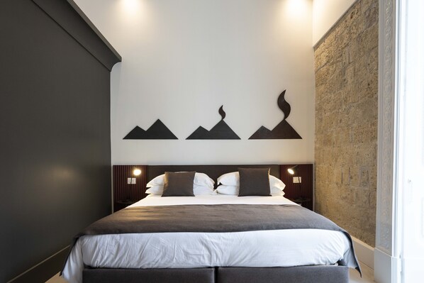 Chambre Classique, balcon | Coffres-forts dans les chambres, chambres insonorisées, Wi-Fi gratuit