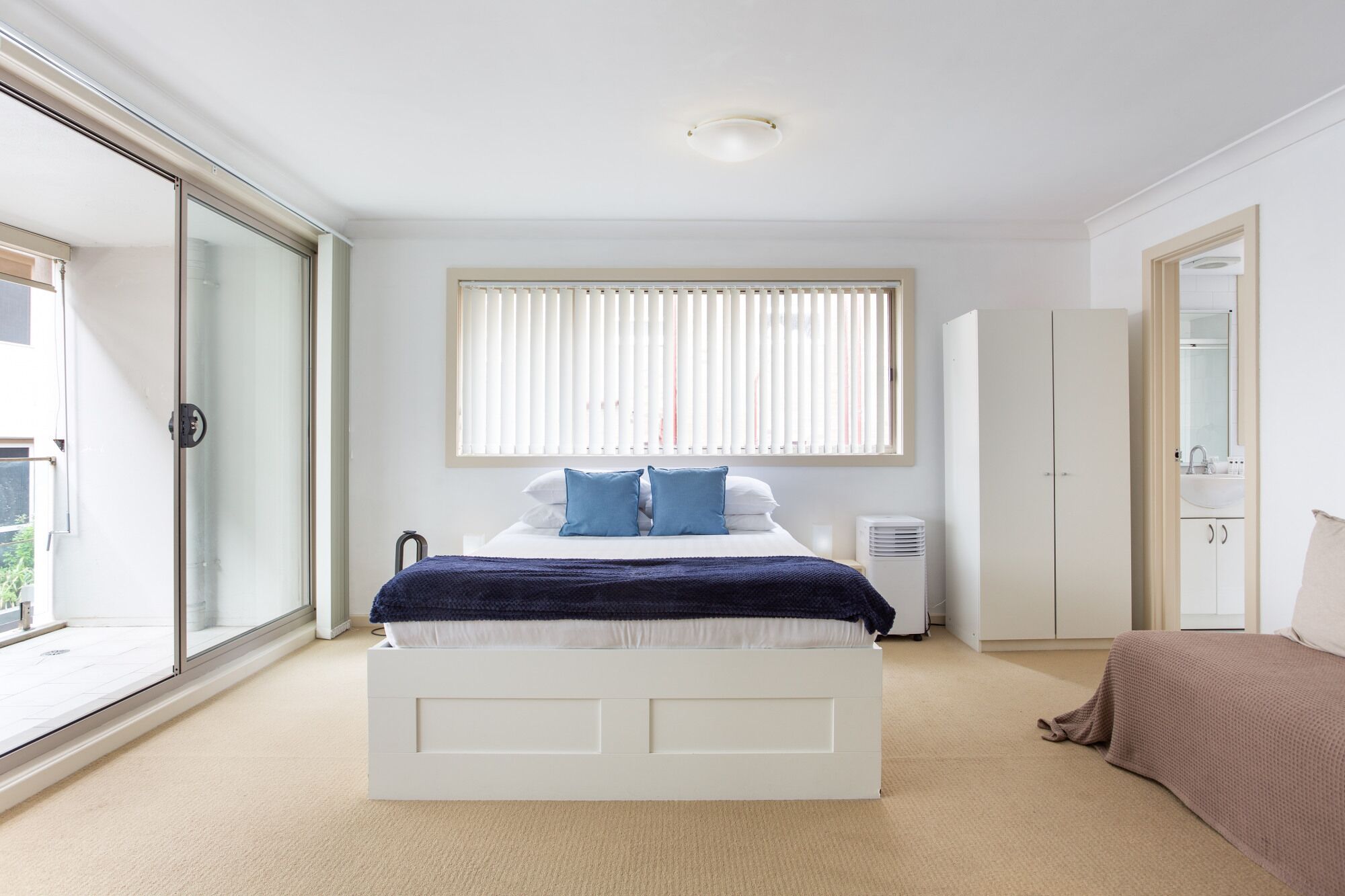 Balcony Studio in Heart of Manly Dining and Shops