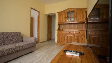 Camera Superior con letto matrimoniale o 2 letti singoli | 1 camera, una scrivania, lenzuola