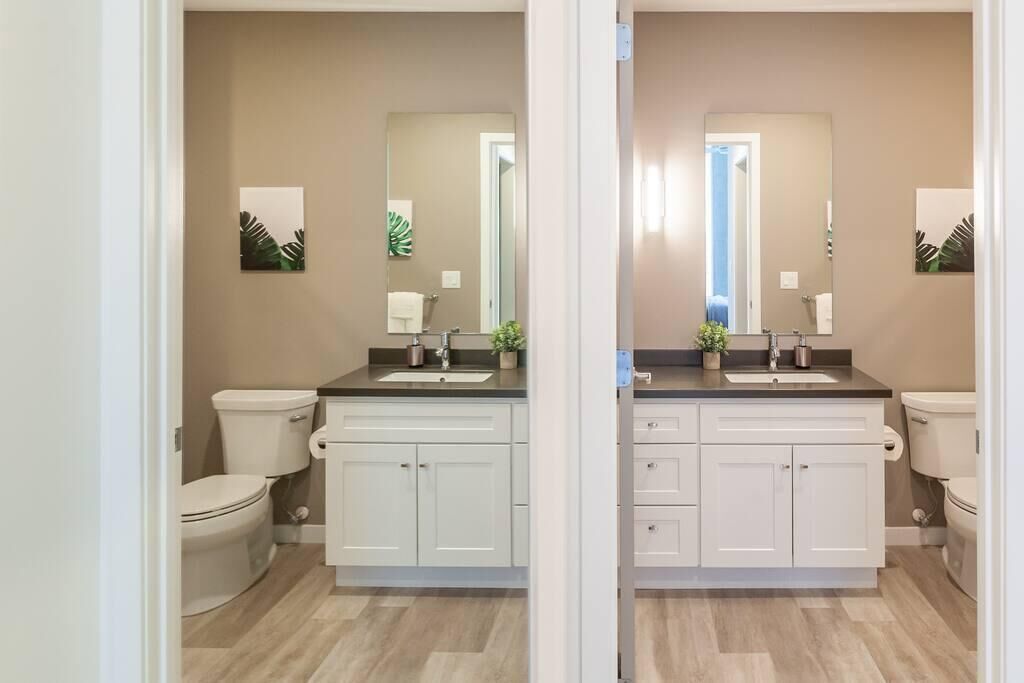 Frontdesk | Trendy and Bright 1 BR Apt