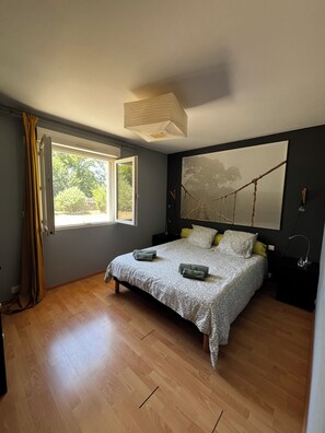 3 Schlafzimmer, Bügeleisen/Bügelbrett, Reisekinderbett, kostenloses WLAN