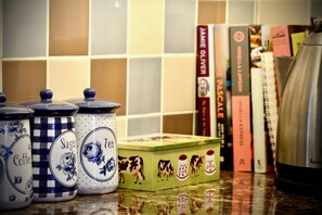 Kaffee und/oder Kaffeemaschine