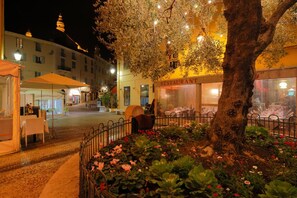 Restauration extérieure