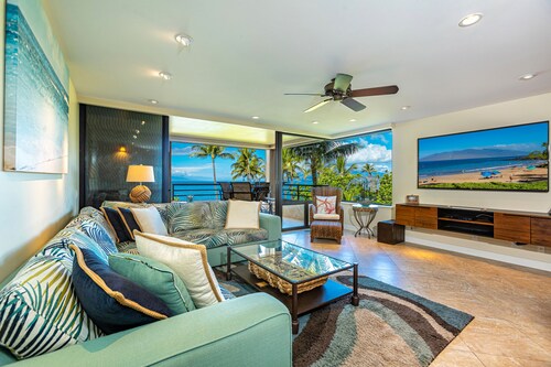 Fabulous Ocean Views, Steps From Polo Beach, Luxury 2 Bed 2 Bath