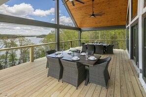 Outdoor dining - Lakefront home at Tumbling Run Estates w/ Kayaks (Maynardville)