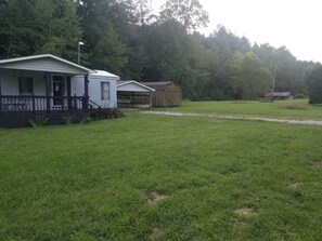 Exterior - Enjoy the charm of Rush Kentucky on a quite and relax setting or go off-roading  (Rush)