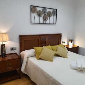 3 bedrooms, iron/ironing board, free WiFi, bed sheets - Apartamento Frontemar, Ciudad de las Ciencias (Valencia)