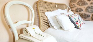 3 chambres, fer et planche à repasser, Wi-Fi gratuit, draps fournis