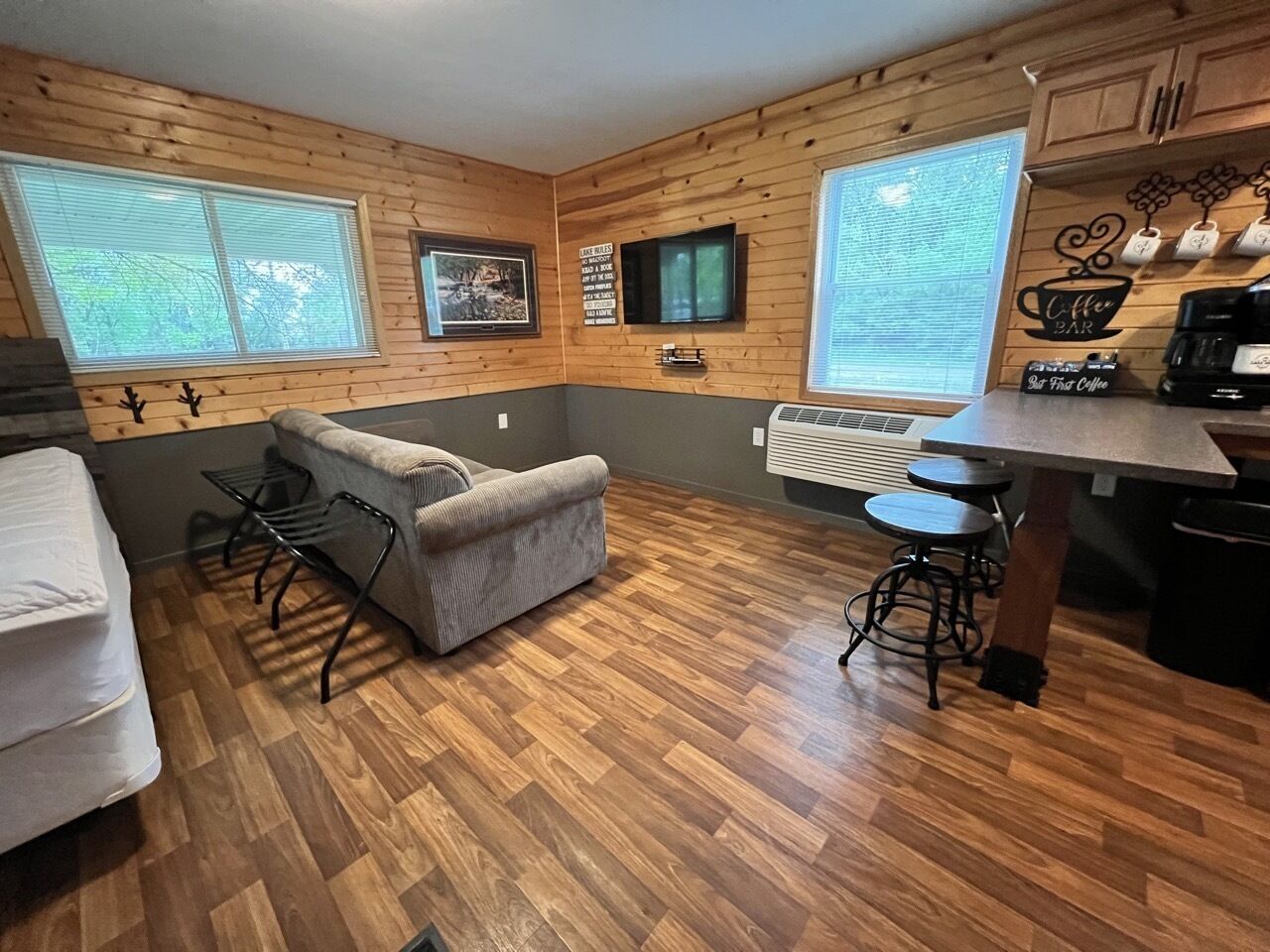 Waterview Cottage 1 on Lake Road