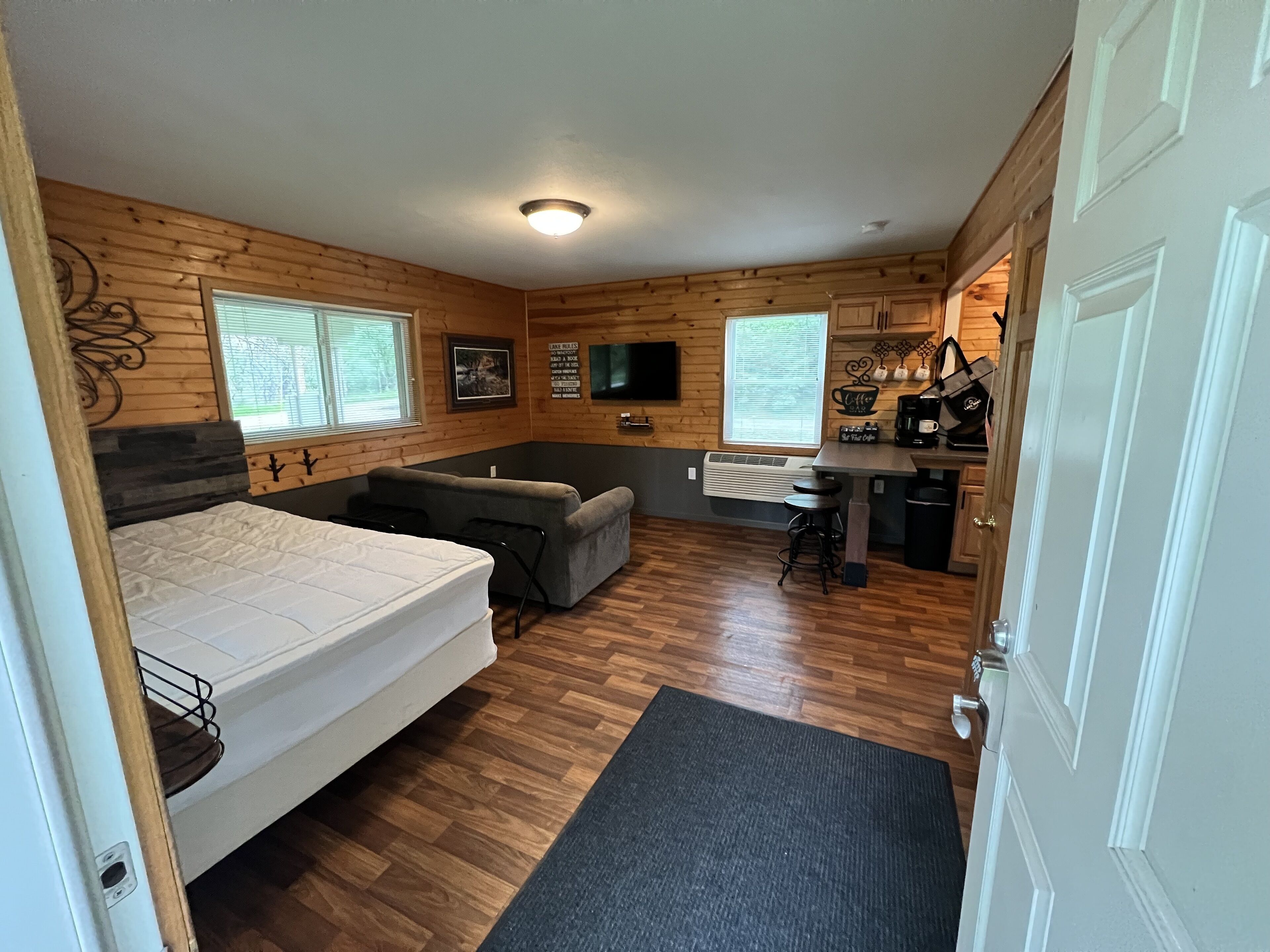 Waterview Cottage 1 on Lake Road