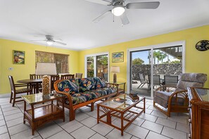 Smart TV, DVD player