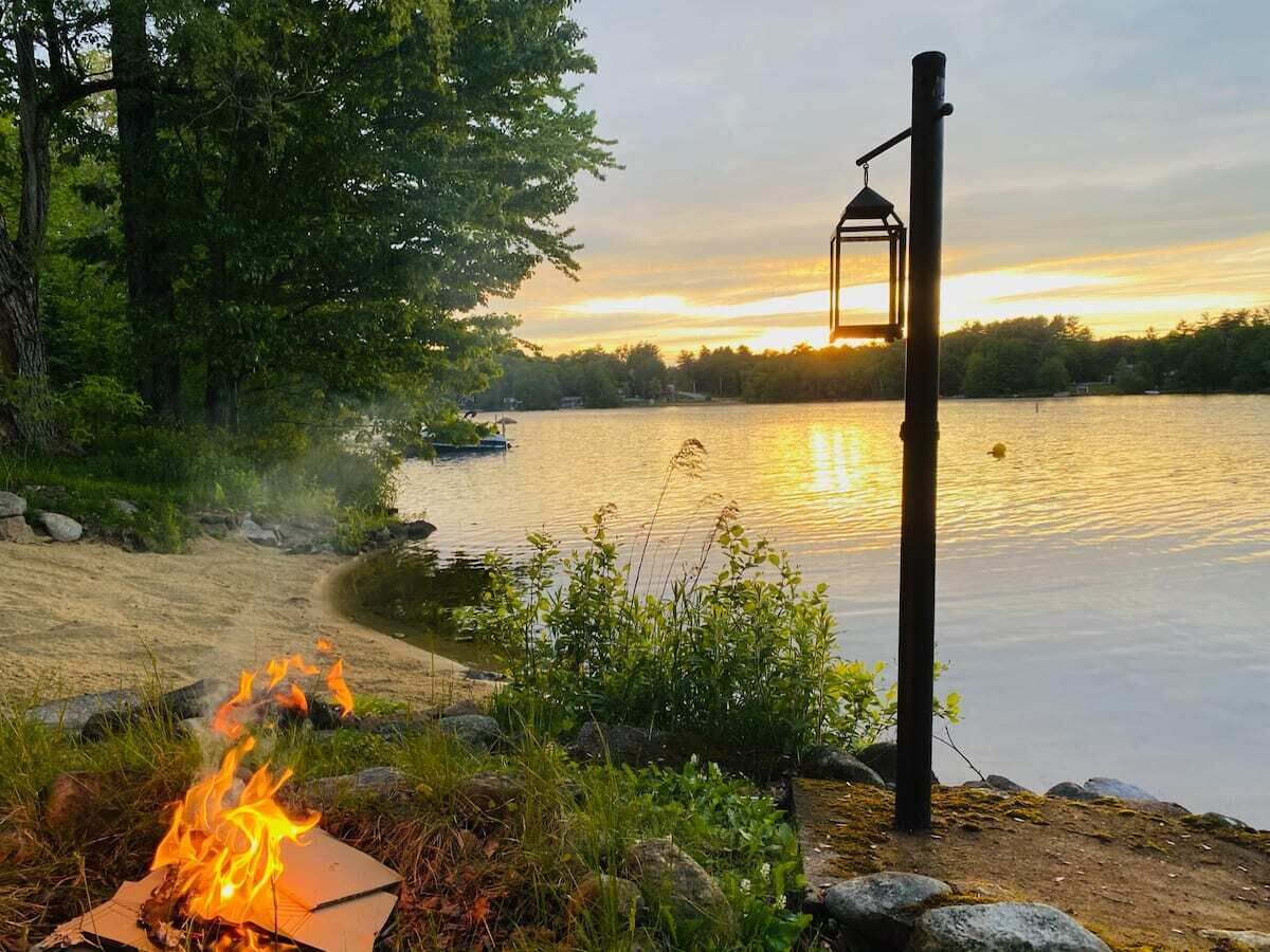 A serene lake house to escape the day-to-day!