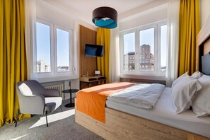 Premium bedding, minibar, in-room safe, desk - Bed and Breakfast Sky (Zagreb)