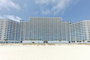 Exterior - Luxury Gulf-Front Condo • Sleeps 8 • Stunning 6th-Floor Views Lighthouse 605 (Gulf Shores)
