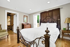 2 多间卧室、办公桌、熨斗/熨衣板、旅行婴儿床