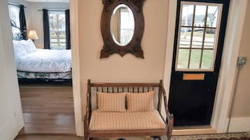 2 bedrooms, desk, iron/ironing board, travel crib