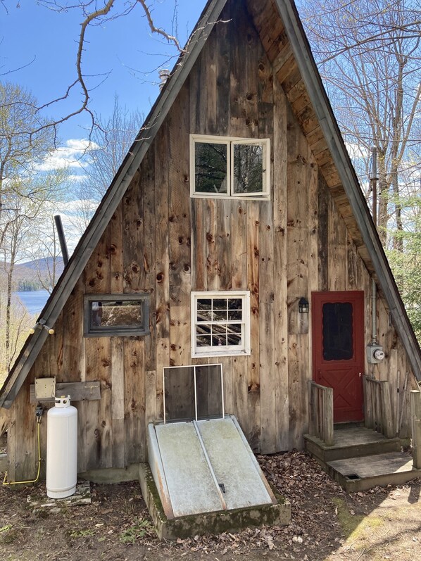 Exterior - Rustic Cabin Minutes From Okemo - Views of Lake Ninevah, Nestled In Mt. Holly (Mount Holly)