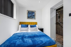 Luxury Apartment, Private Bathroom | 2 bedrooms - Winter Garden Apartments by Sasco (Blackpool)
