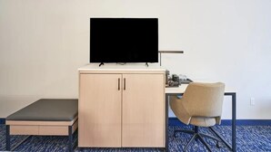 Interior - Standard Double Suite (Bourne)