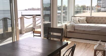 Oceanfront Oasis Spacious 3-Bedroom, 2-Bath Retreat for 12 Linens Included