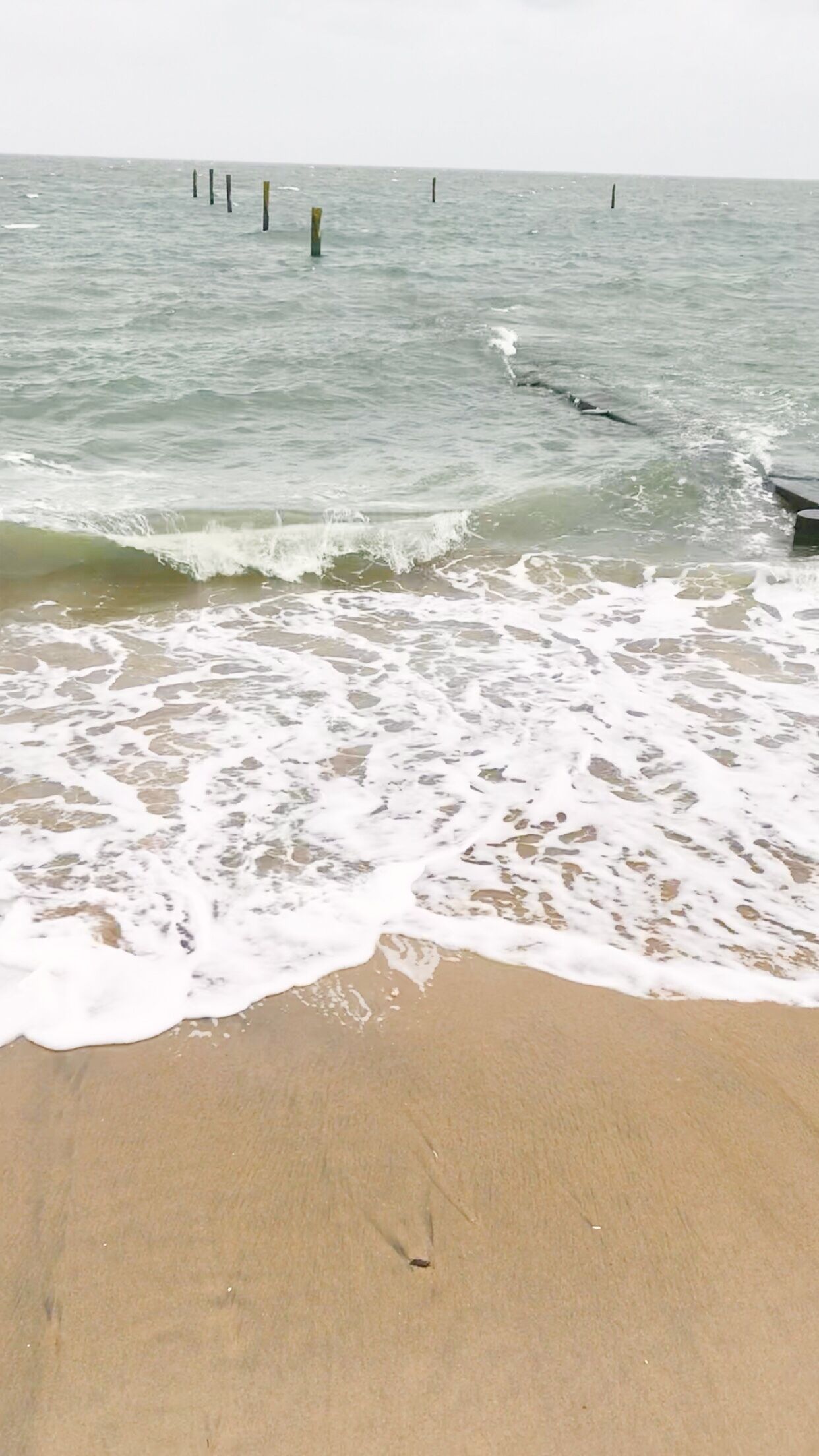 靠近海滩、沙滩椅、沙滩毛巾