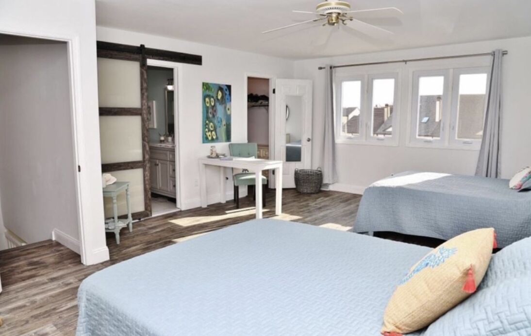 Prime Location! Beach Block!